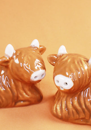 Highland Cow Salt & Pepper Shakers