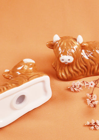 Highland Cow Salt & Pepper Shakers