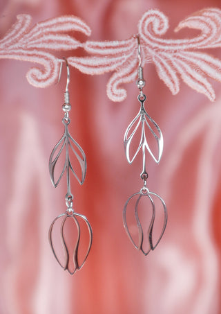 Dangly Tulip Earrings