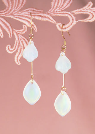 Soft Petals Earrings