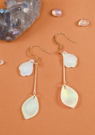 Soft Petals Earrings