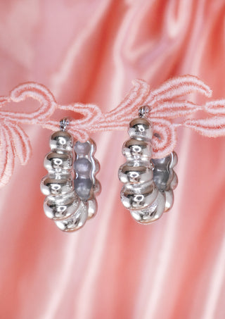 Curvaceous Hoops