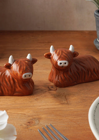 Highland Cow Salt & Pepper Shakers