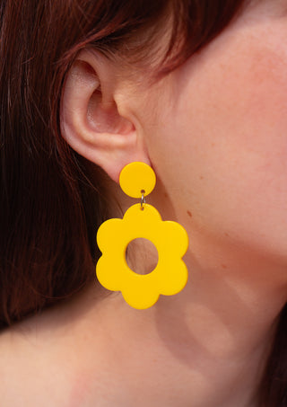 Mellow Daisy Earrings
