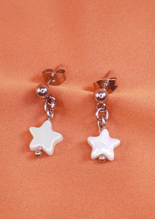 Tiny Star Earring