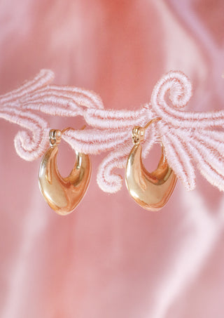 Lustre Hoops