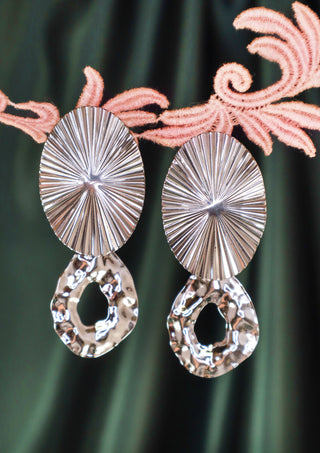 Fröstnagylet Earrings