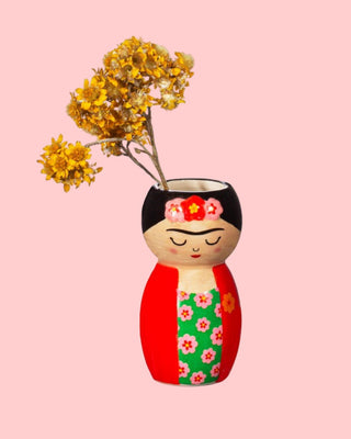 Tiny Frida Vase