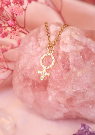 Sparkling venus necklace
