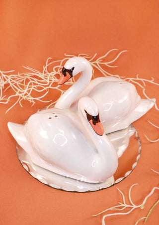 Swan salt and pepper shakers