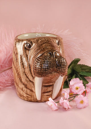 Walrus pot