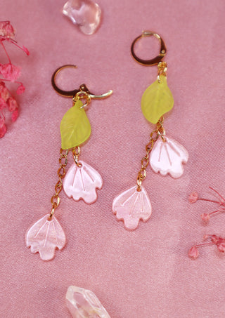 Tiny Shimmering Petals Pink Earrings