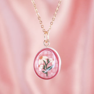 Daisy Bouquet Necklace