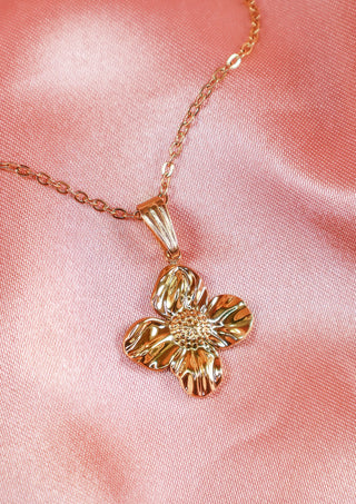 Flowy Flower Necklace