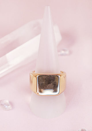 Thick Signet Ring Gold