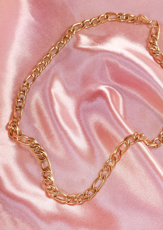 Chonky Short Chain Necklace Gold