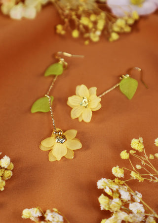 Buttercup Blossom Earrings [ONLINE EXCLUSIVE]