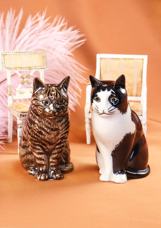 Barney & Clementine cat salt and pepper shakers