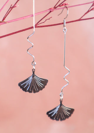 Falling ginkgo silver earrings